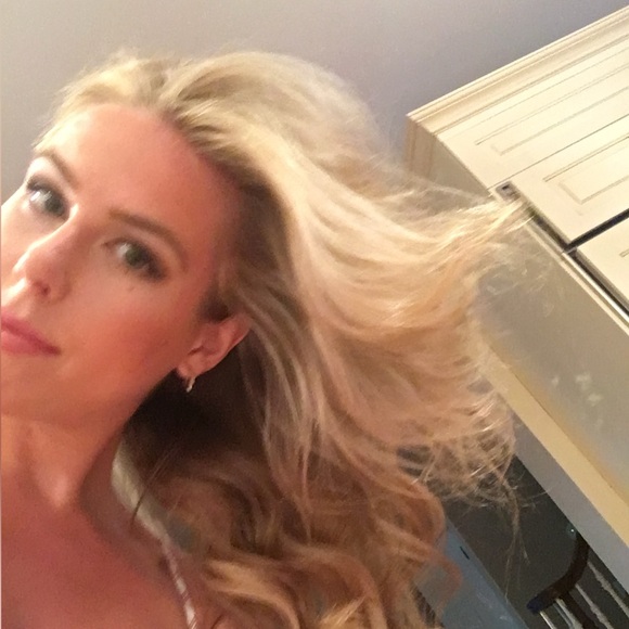 hollis_daniels